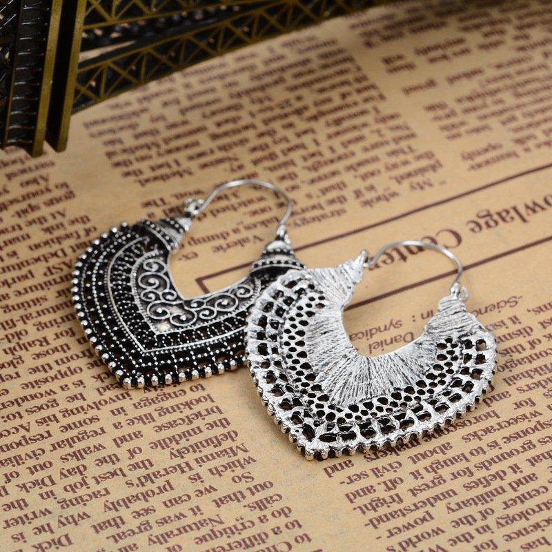 Vintage national style heart-shaped carved hollow-out Alloy earrings